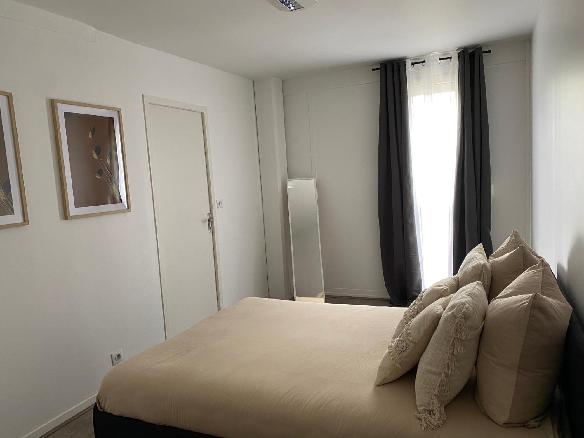 Maison Spacieuse Et Confortable 100M2 Avec Jardin Val-de-Reuil ภายนอก รูปภาพ